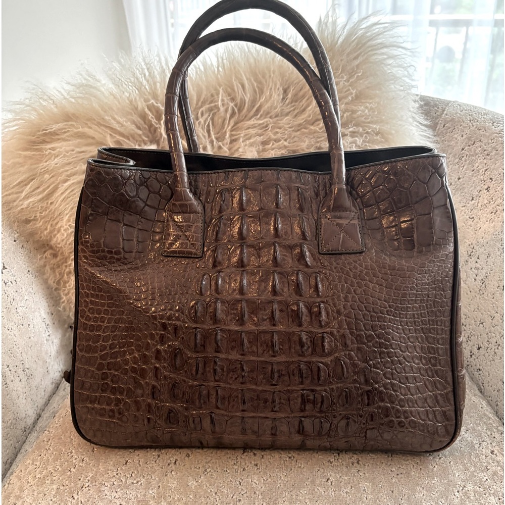 Crocodile skin in brown Handbag, Tote Bag. Lining full grade leather